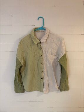 Heyday Size M Green Ivory Colorblock Cotton Gauze Button Down Shirt